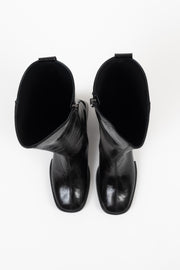 POEVE　イタリア製　ロングブーツ　ブラック