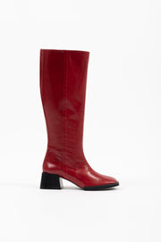 POEVE　イタリア製　ロングブーツ　ルビー